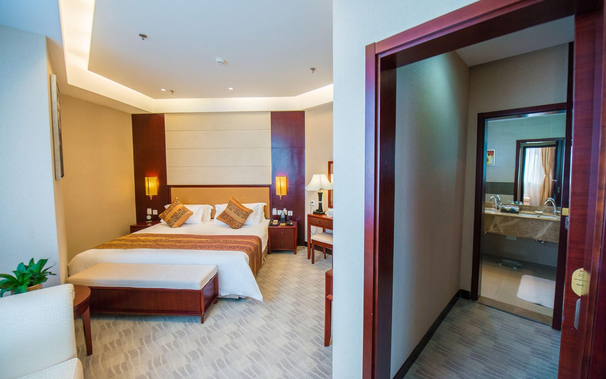 Beijing Palace Soluxe Hotel Astana Exterior photo A room at the hotel