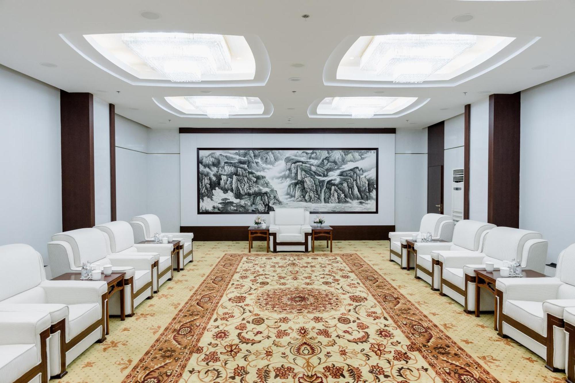 Beijing Palace Soluxe Hotel Astana Exterior photo The waiting room of the airport